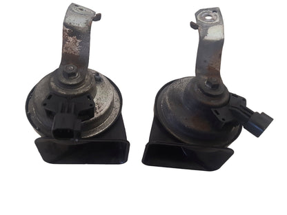 2008-2011 Volvo V70 D5 High & Low Horns Pair 8635071 8635272 55306