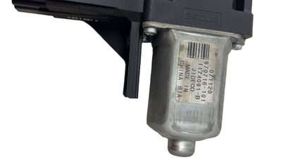 2008-2011 Volvo V70 Front Right Window Regulator Motor 970716-101