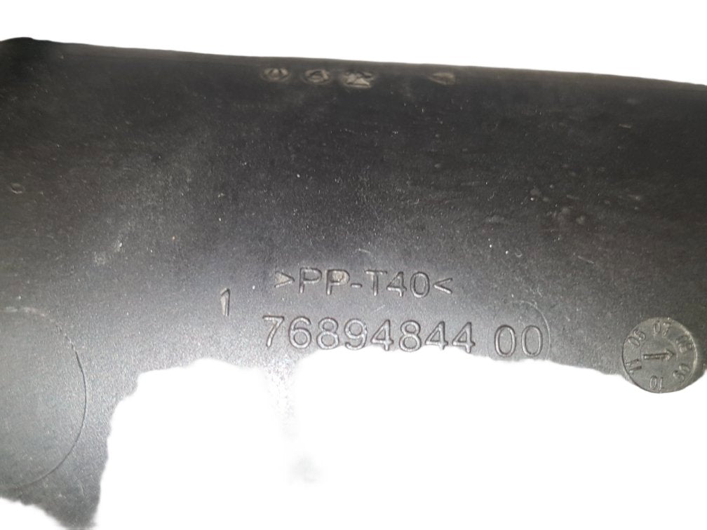 2006-2012 Volvo C70 Intake Pipe With MAF Sensor 76894836