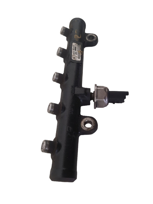 VOLVO C70 2.0D RAIL 2004-09 C30 S40 V50 C70 V70 12-MONTH WARRANTY 9681649580
