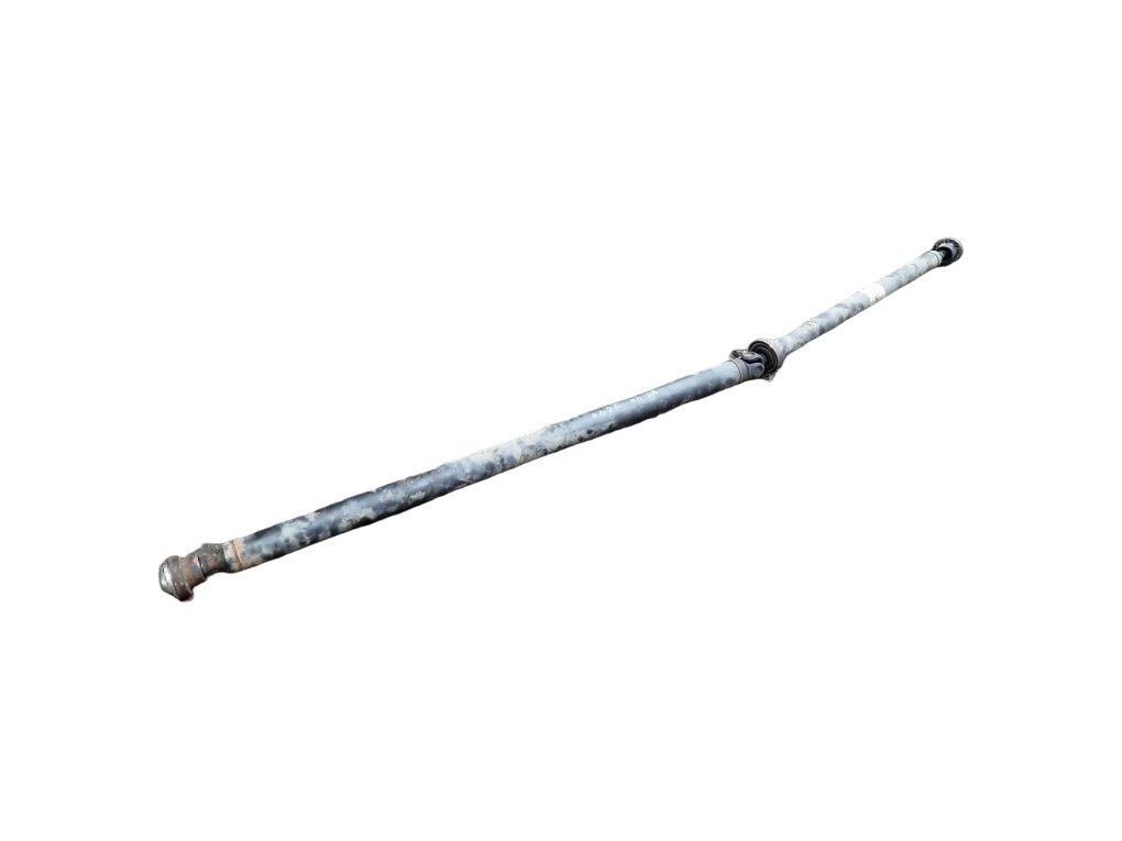 2002-2006 Volvo XC90 Propshaft 8689886 2.4 Diesel Automatic — Damaged End | VS Breakers Ltd