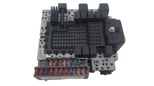 2002-2005 Volvo S60 Interior Fuse Box 08696098 VRAC Grade A