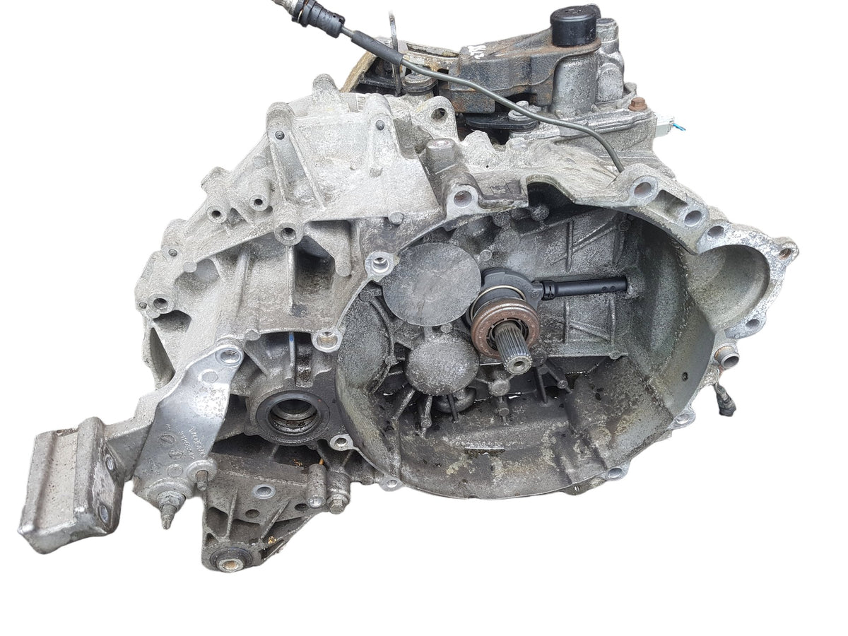 2010-2018 Volvo V60 Manual Gearbox CG9R 7002 MC 1285054 2.4 Diesel — VS Breakers Nottingham