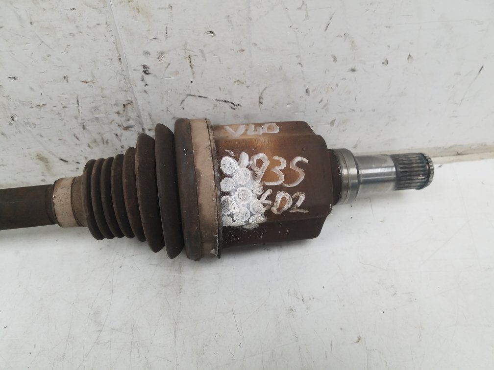 2012 - 2016 Volvo V40  Hatchback Left Front Drive Axle 31280669