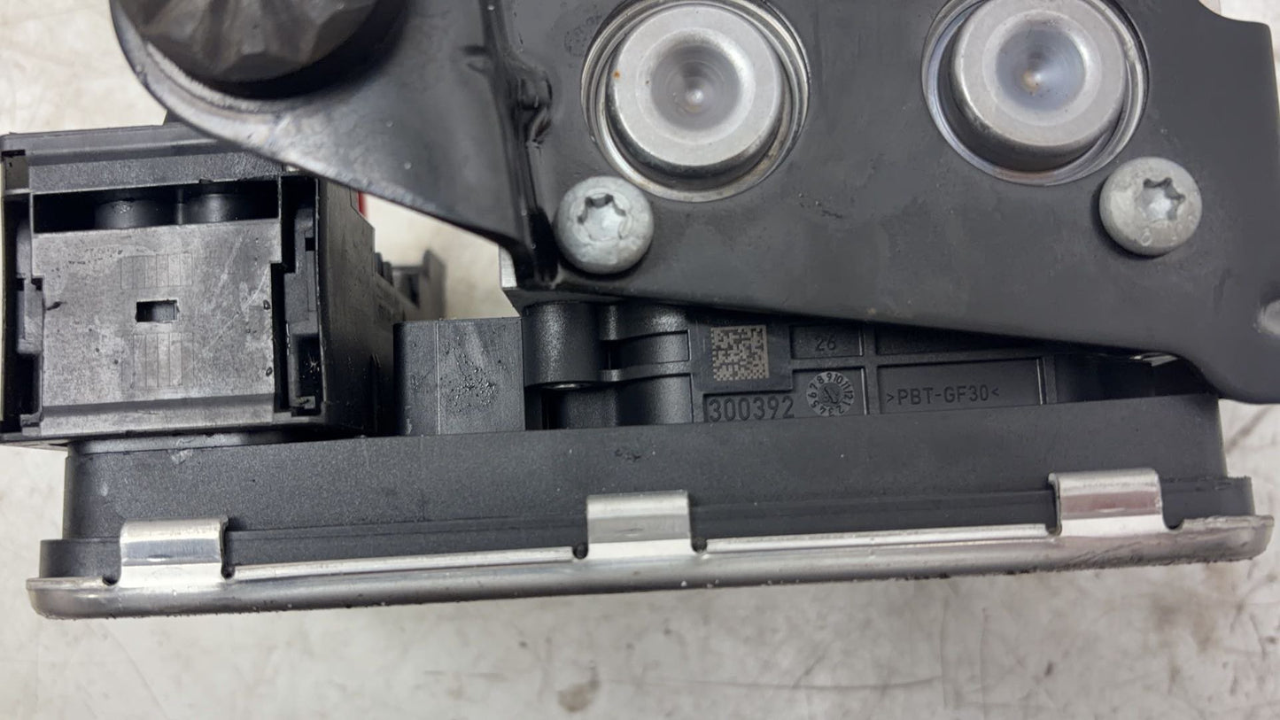 2017 - 2026 Volvo V60 II 225 Estate ABS Pump 31660198