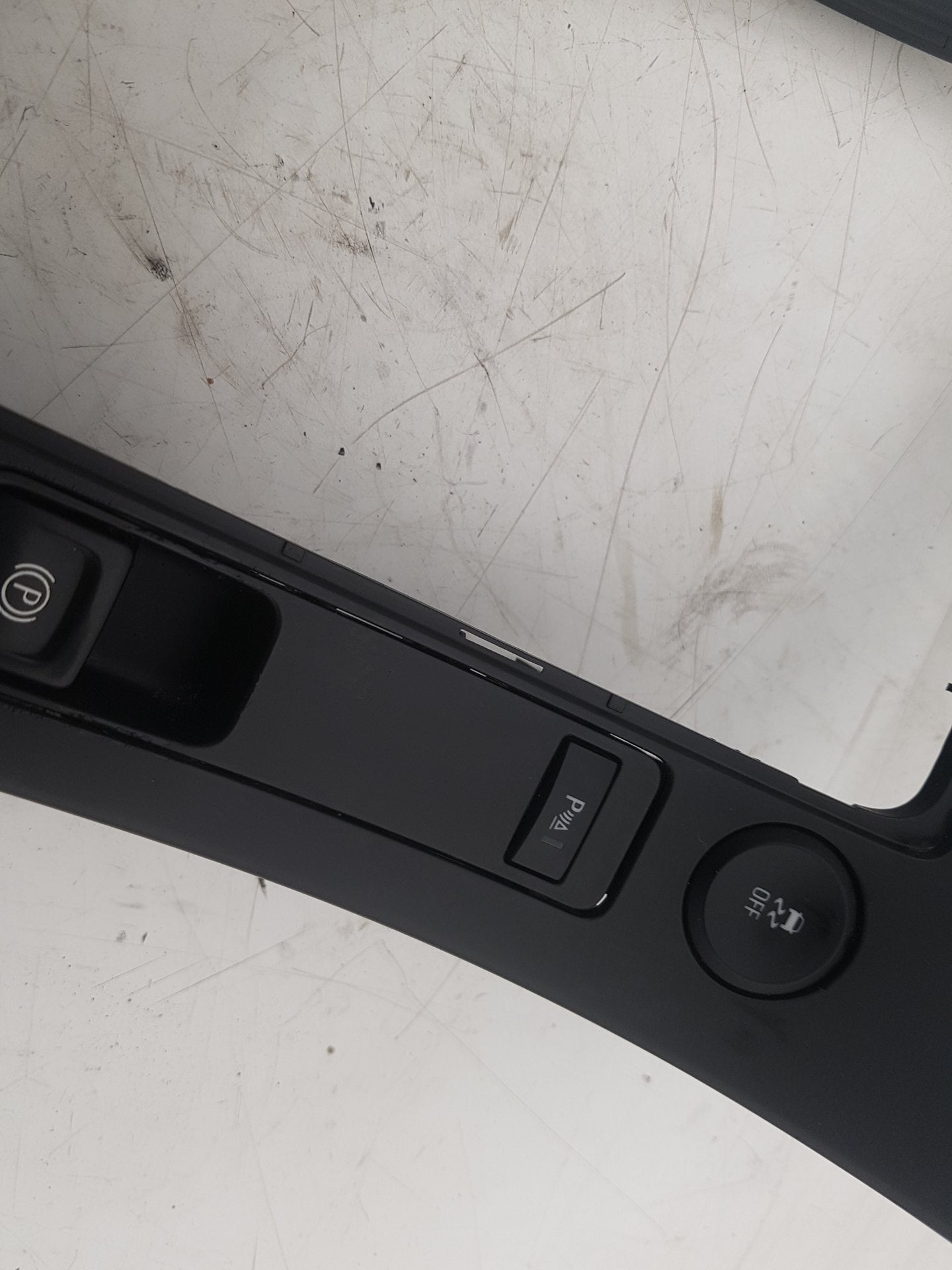 2010 - 2012 Saab 9-5  Saloon Gearshift Surround/Trim 12847465