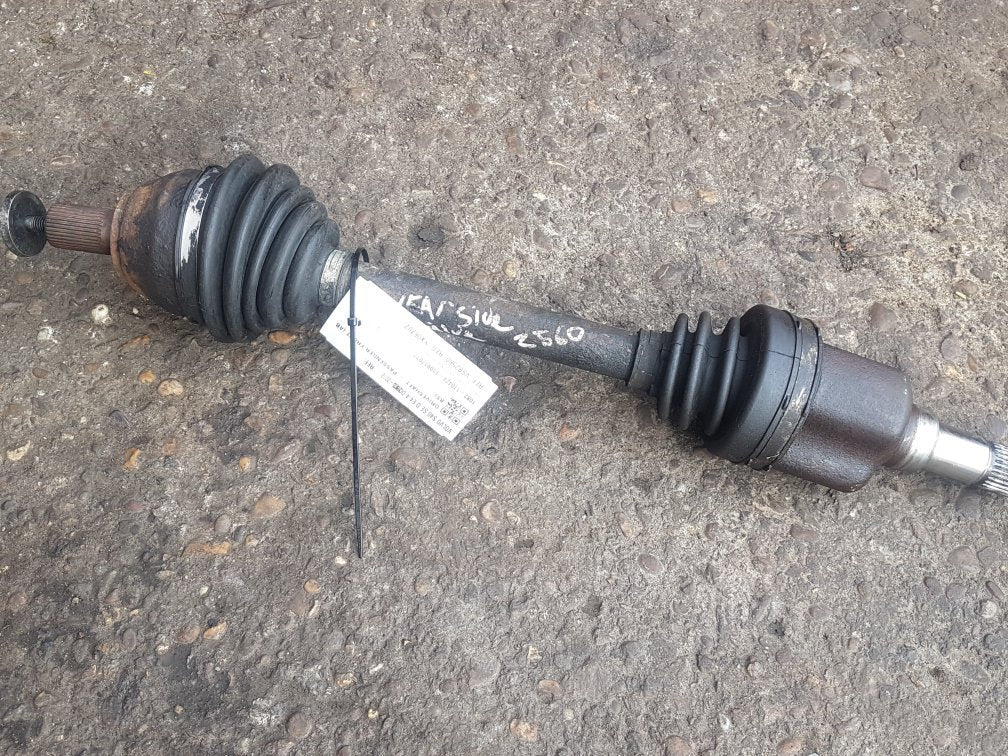 2005 - 2010 Volvo S40  Saloon Left Front Drive Axle 36001357