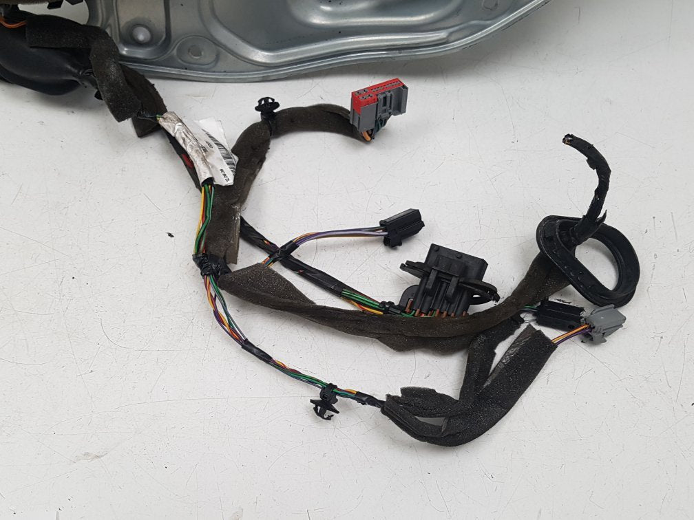 2007 - 2015 Volvo V70  Estate Right Rear Window Regulator/Motor 983042