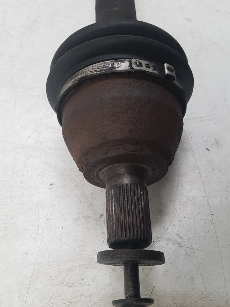 2005 - 2010 Volvo S40  Saloon Driveshaft (Manual) UK Drivers Side Front. 31256933