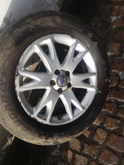 2005 - 2012 Volvo   Estate Alloy Wheel 30748436