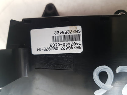 2004 - 2007 Volvo XC70  Estate Heater Controls 30746022