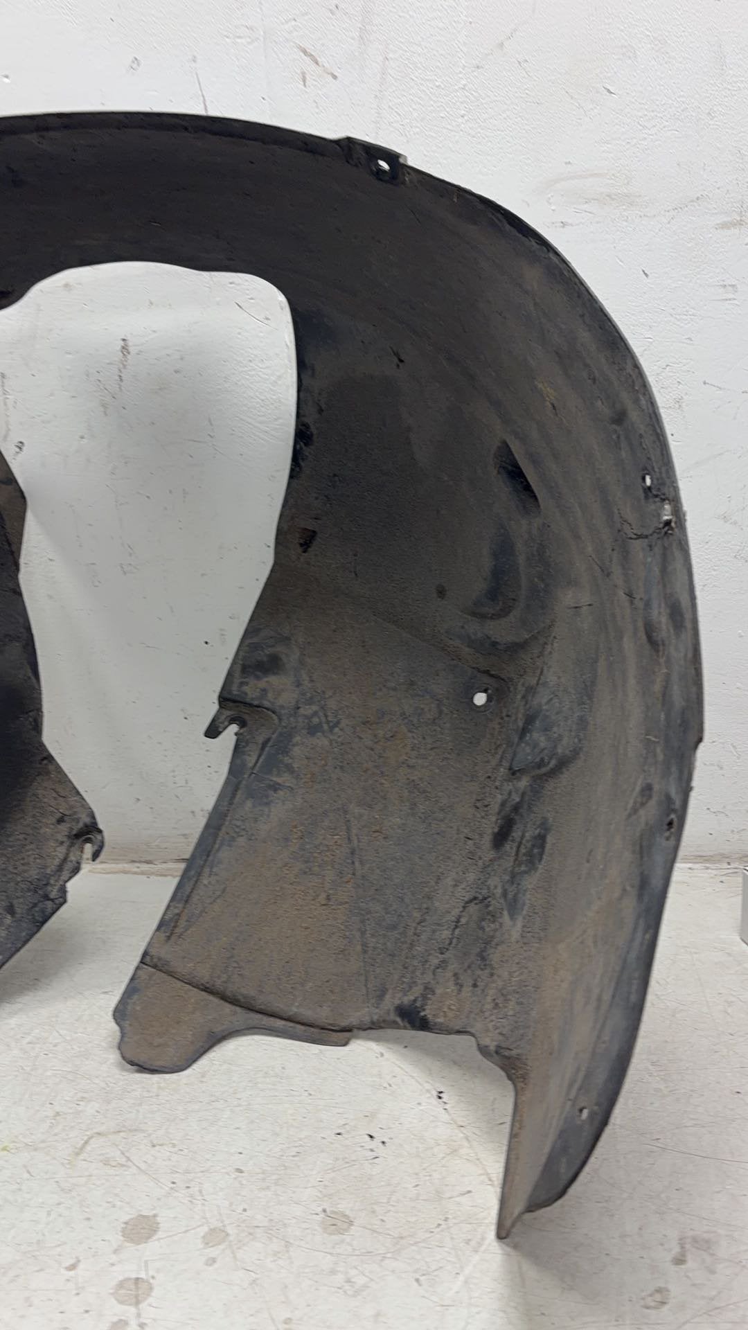 2007 - 2014 Volvo XC90  Estate WHEEL ARCH LINER (DRIVERS SIDE FRONT) 30763615