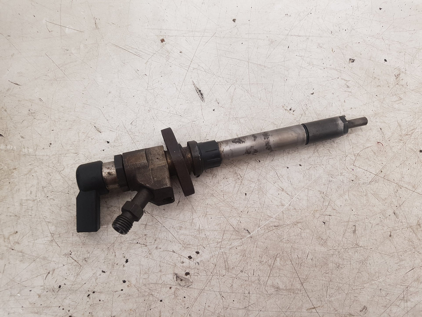 2004 - 2010 Volvo V50   Estate Fuel Injector 9657144580