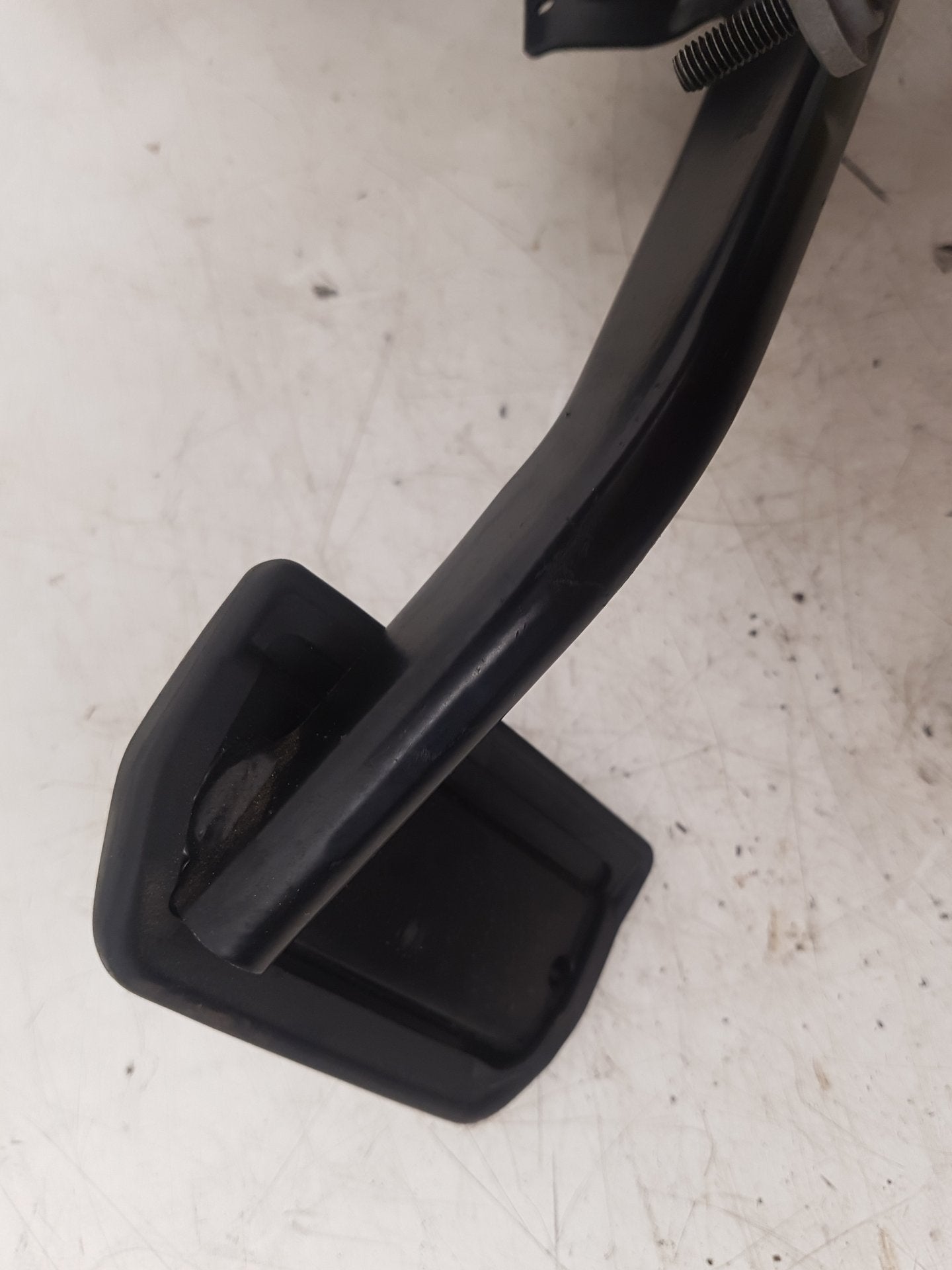 2010 - 2017 Volvo XC60  Estate Brake Pedal 31329060