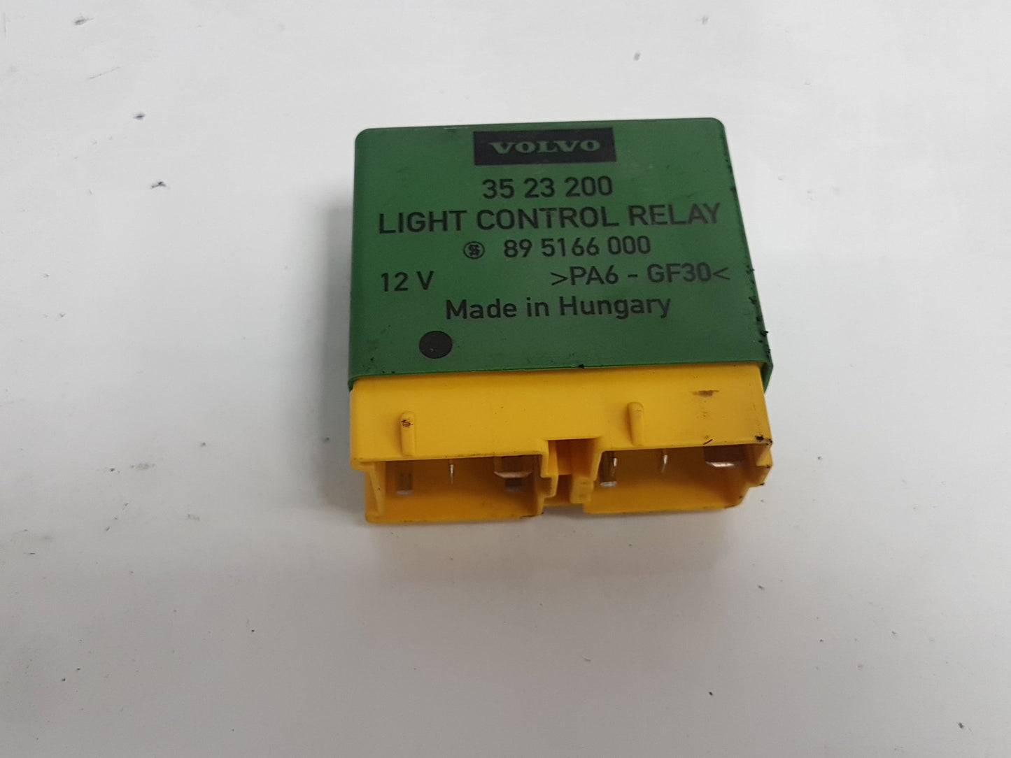 1997 - 2000 Volvo V70  Estate LIGHT RELAY (LAMP CONTROL UNIT) 3523200