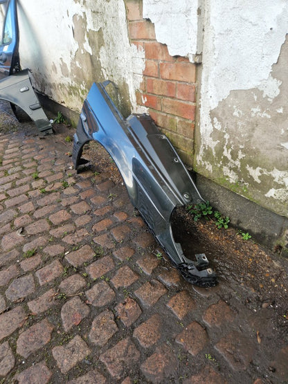 2001 - 2009 Saab 9-5  Estate Right Front Guard
