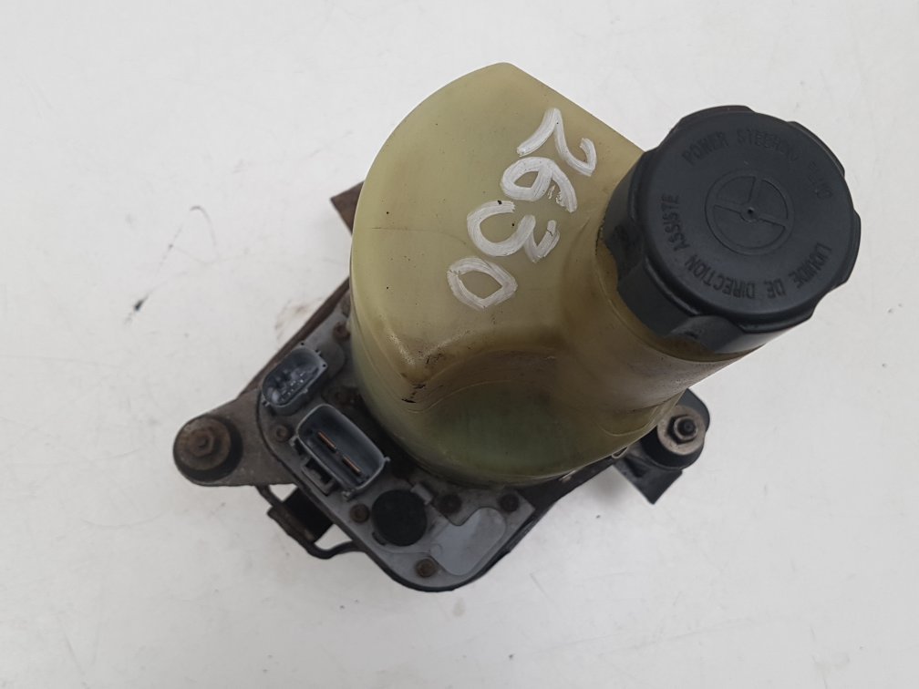 2010 Volvo S40  Saloon Power Steering Pump 31202089
