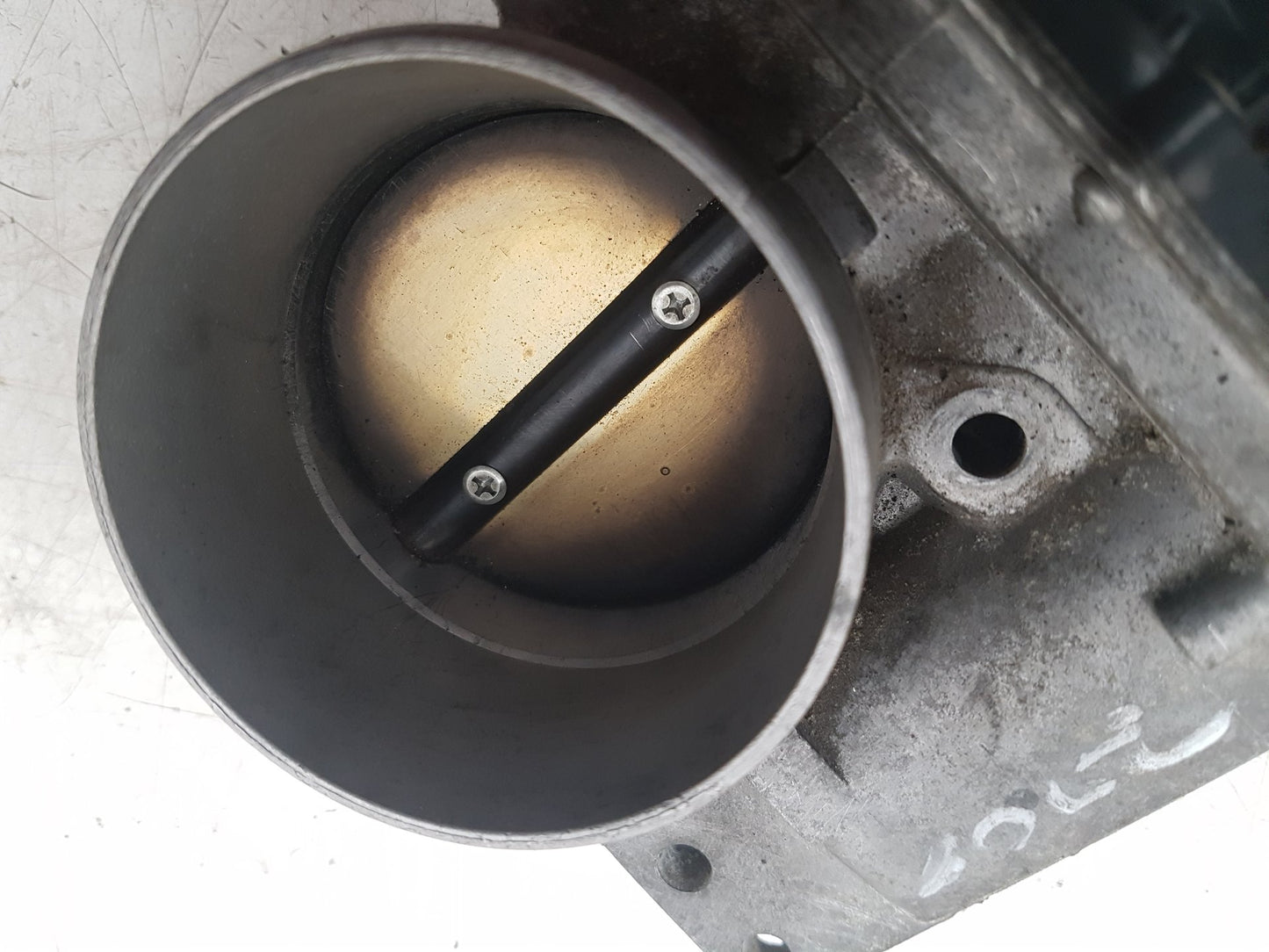 2007 Volvo C70  Convertible Throttle Body 30711551