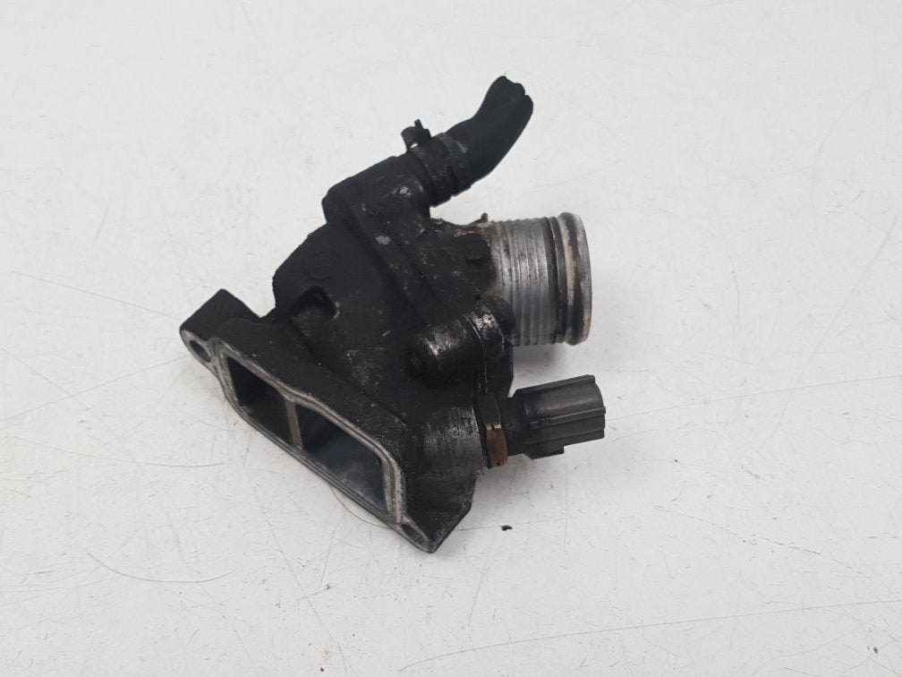 2007 - 2016 Volvo V70   THERMOSTAT HOUSING/TEMP SENSOR 30777476