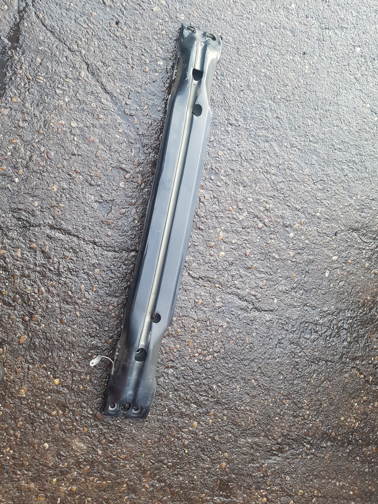 2013 - 2016 Volvo V40 III 525 Hatchback REAR BUMPER  BACKING/ABSORBER