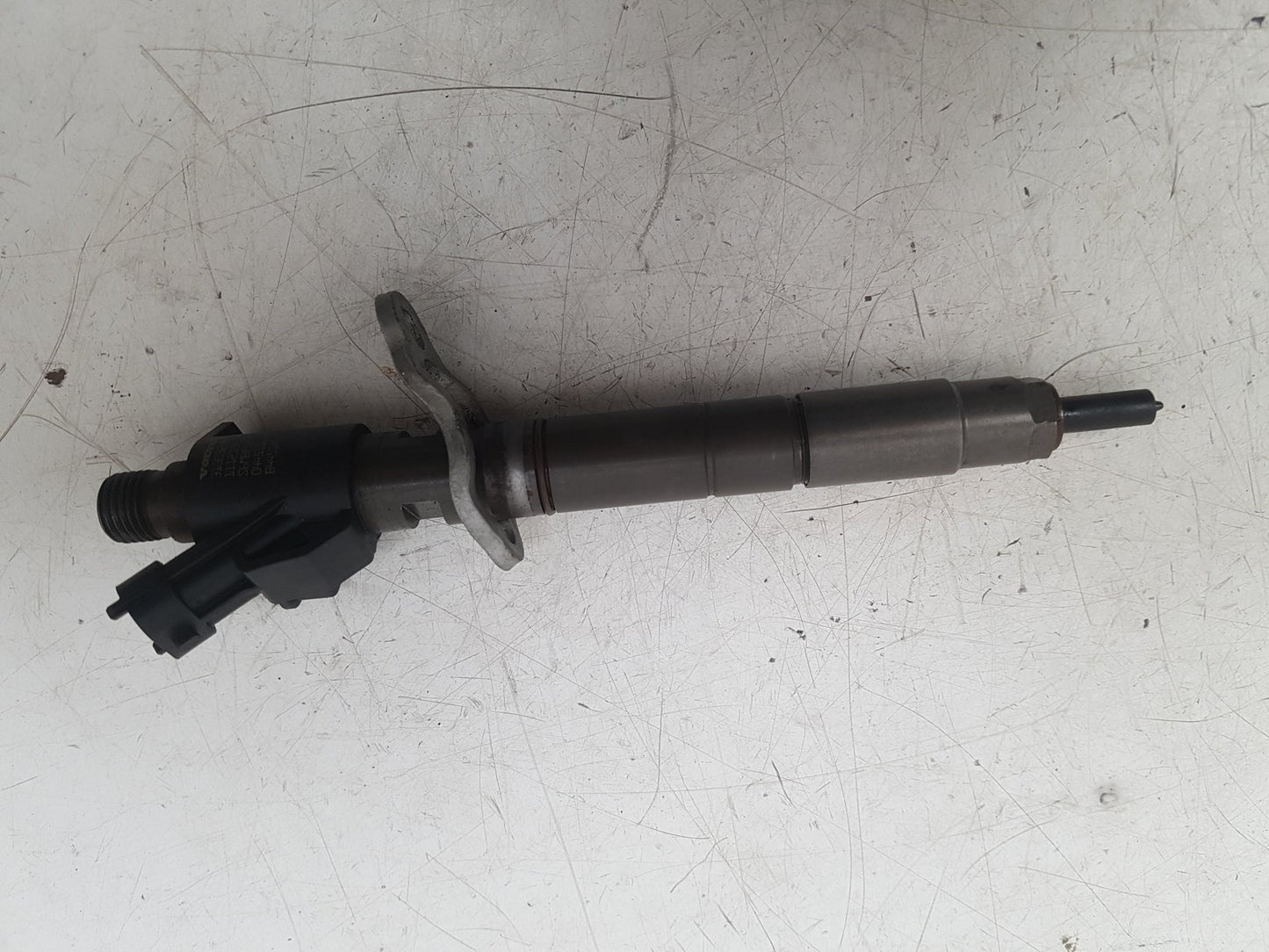 2010 - 2016 Volvo S80  Saloon Fuel Injector 31303238