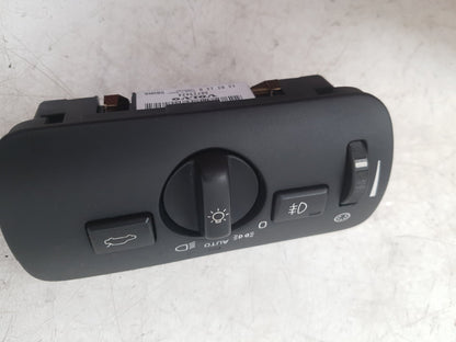 2013 Volvo V40  Hatchback Headlight Switch 30739424