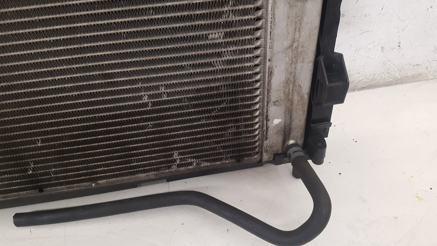 2007 - 2013 Volvo C70  Convertible Radiator 3M51-8005 DB