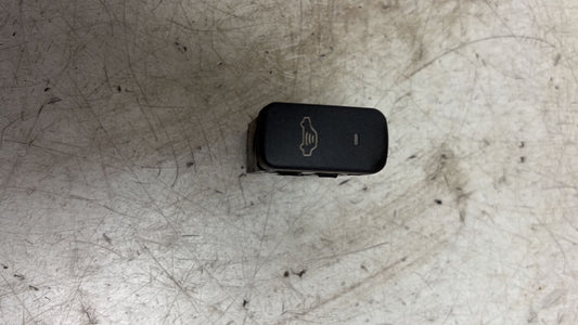 2012 - 2015 Volvo V40  Hatchback ALARM SENSOR RELAY 30889360
