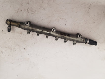 2001 - 2008 Volvo V70  Estate Injection Rail 8658252