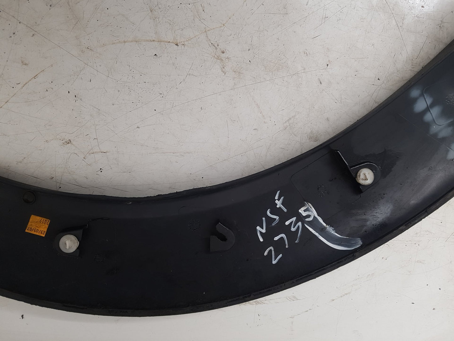 2000 - 2007 Volvo XC70  Estate Left Front Wheel Arch Moulding 30678043