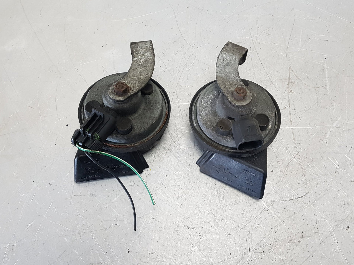 1999 - 2003 Volvo S40  Saloon Horn