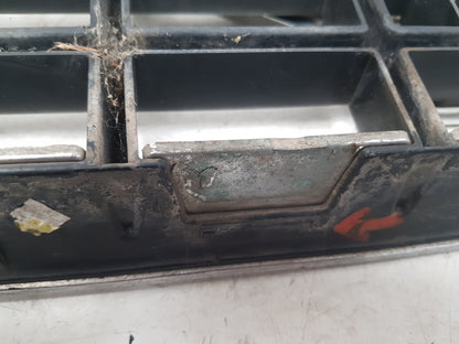 2007 Volvo C70  Convertible FRONT GRILL 08620343
