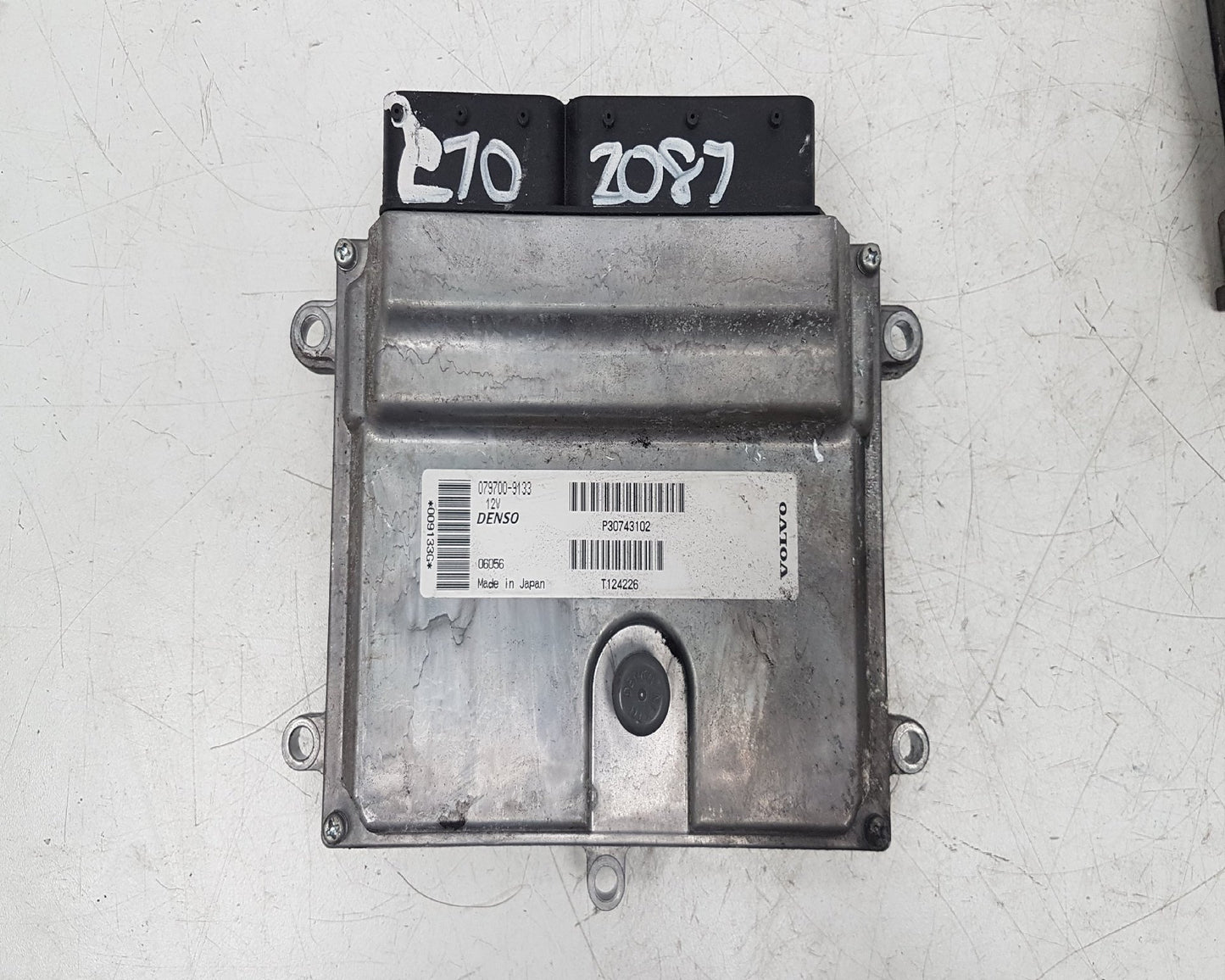 2006 - 2009 Volvo C70  Convertible Engine ECU 30743102