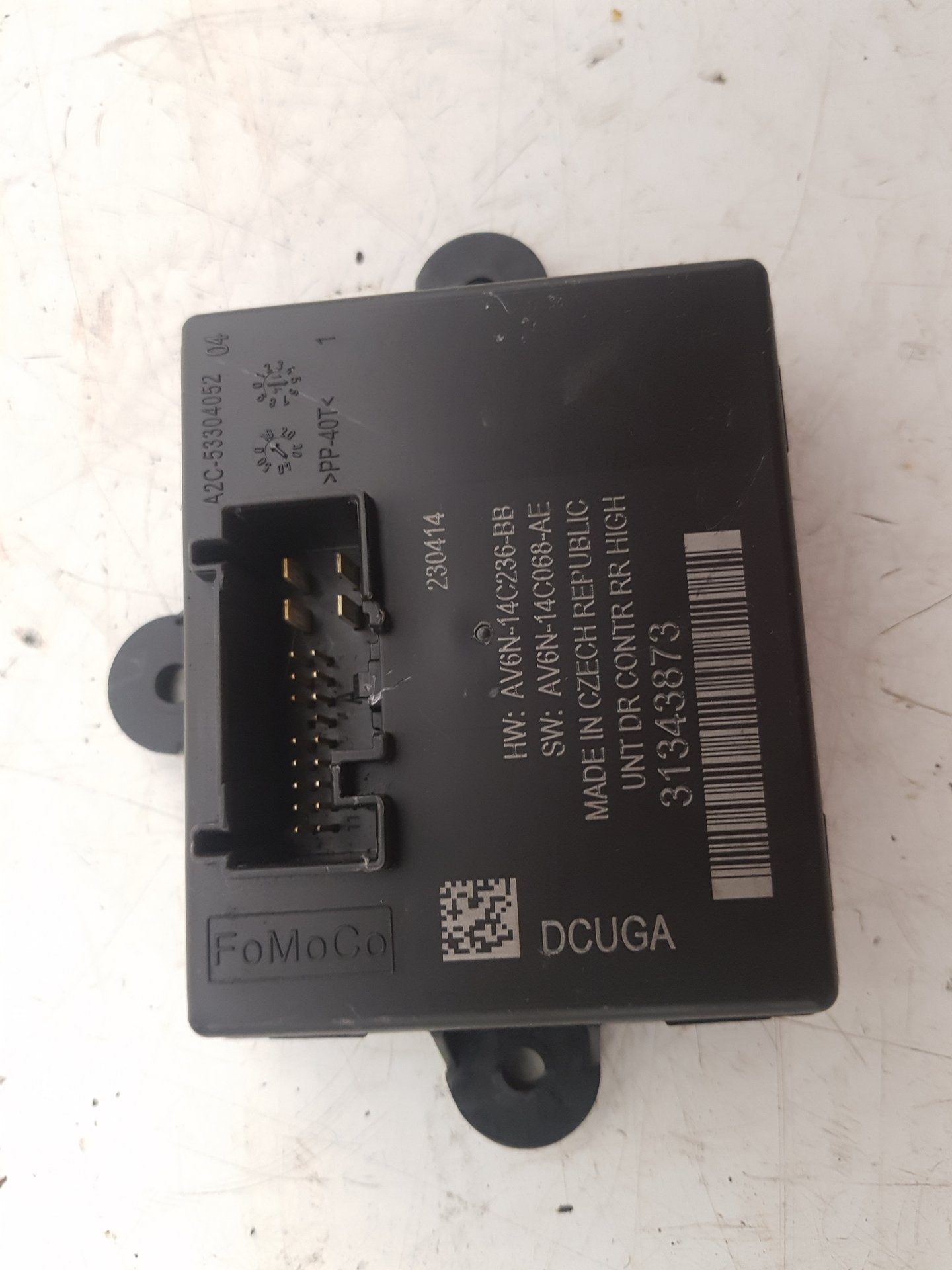 2012 - 2015 Volvo V40  Hatchback Door Control Module 31343873
