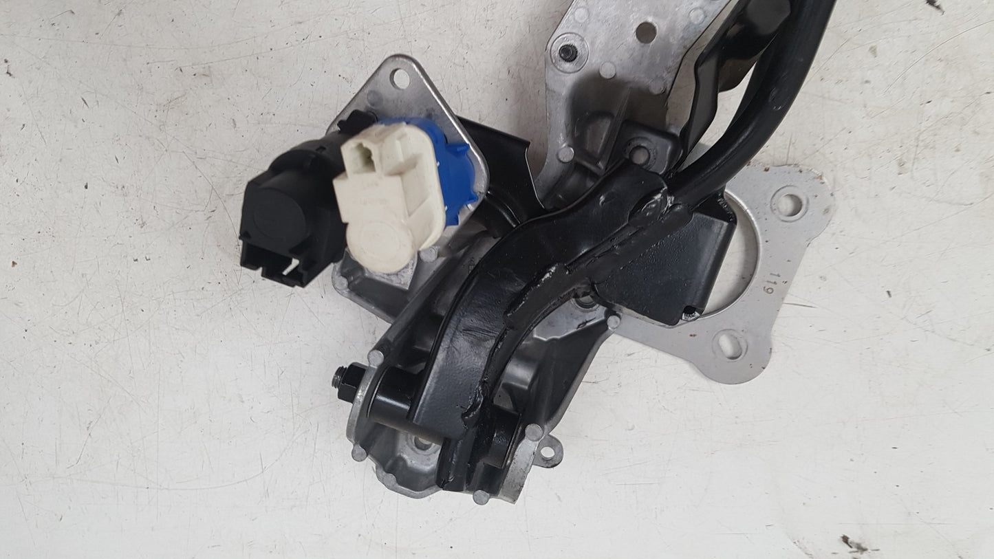 2010 - 2014 Volvo XC60  Estate Brake Pedal 31302349