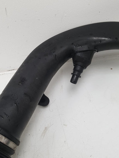 2008 - 2012 Volvo V50   Intercooler Pipe 31274767