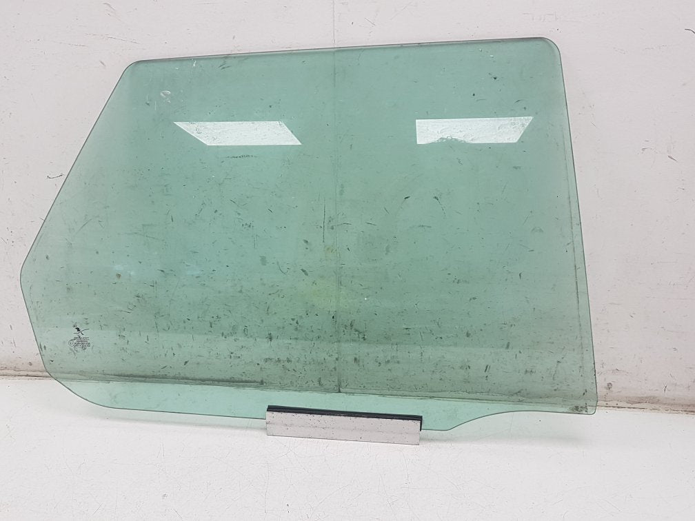 2002 Saab 9-3  Hatchback Right Rear Door Window