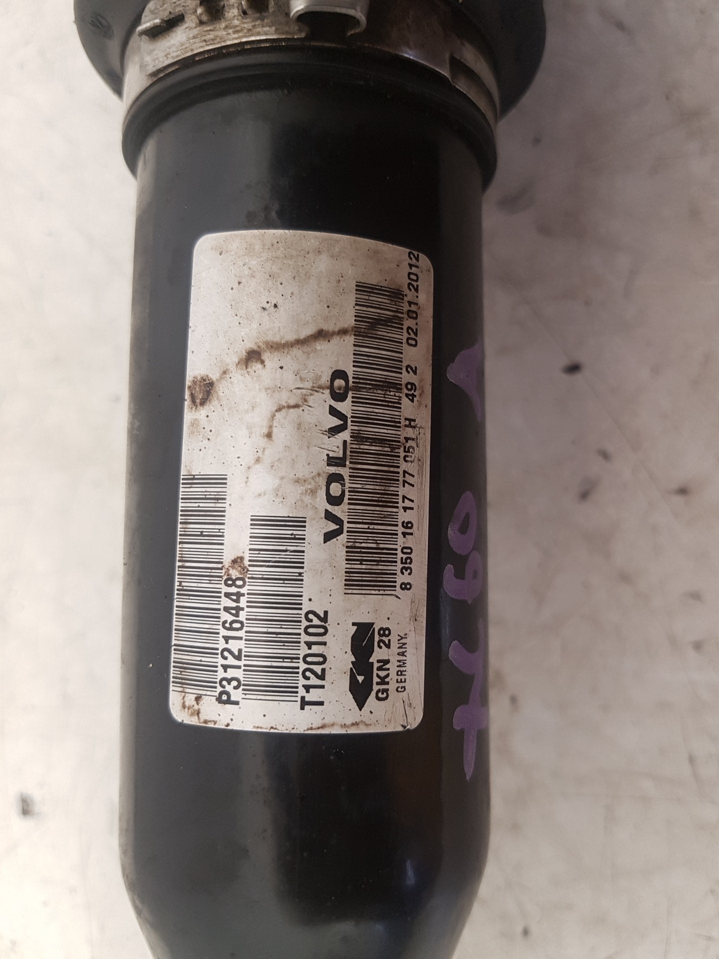 2010 - 2017 Volvo XC60  Estate Driveshaft (Manual) UK Drivers Side Front. 31216448