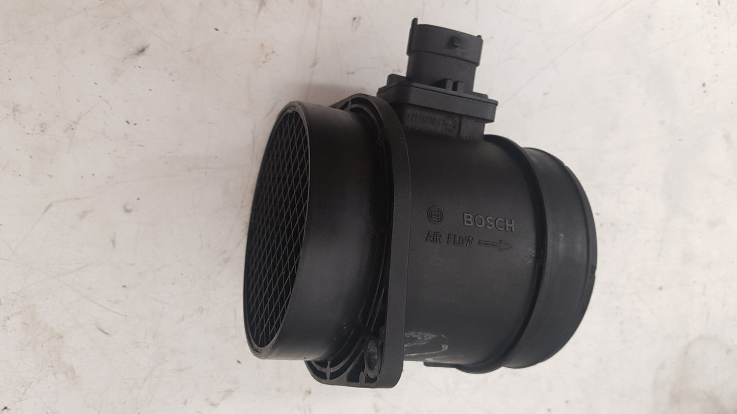 2010-2015 Volvo S80 II 124 Air Flow Meter 30785472 VRAC Grade