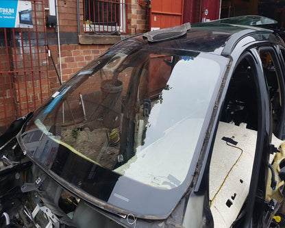 2008 - 2014 Volvo XC60  Estate WINDSCREEN (FRONT) 31402253