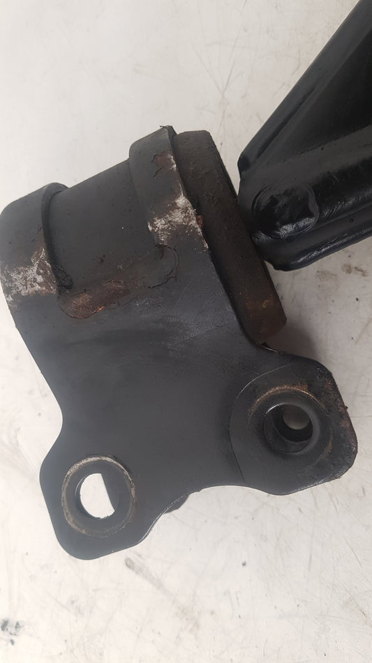 2006 - 2012 Volvo C30  Hatchback Right Front Lower Control Arm 455 GREY
