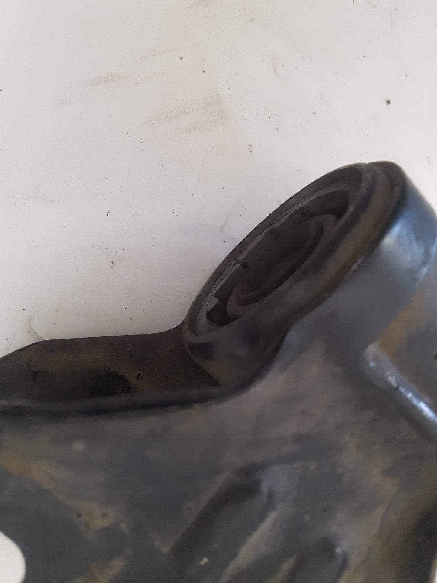 2015 - 2019 Volvo V40 Cross Country  Hatchback LOWER ARM/WISHBONE (PASSENGER SIDE) AV61 3A262 DA