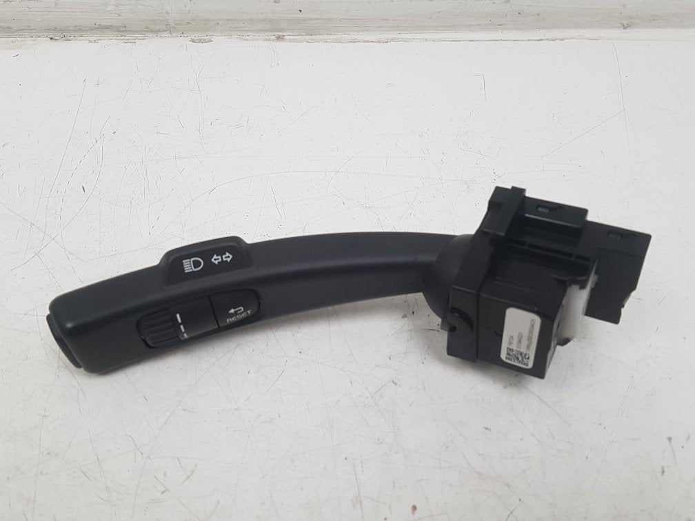 2013 - 2015 Volvo V60  Estate Indicator Stalk 31394001
