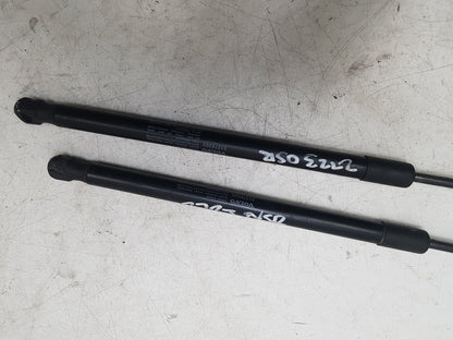 2013 - 2019 Volvo V40 III 525 Hatchback TAILGATE STRUTS (PAIR) 31278560