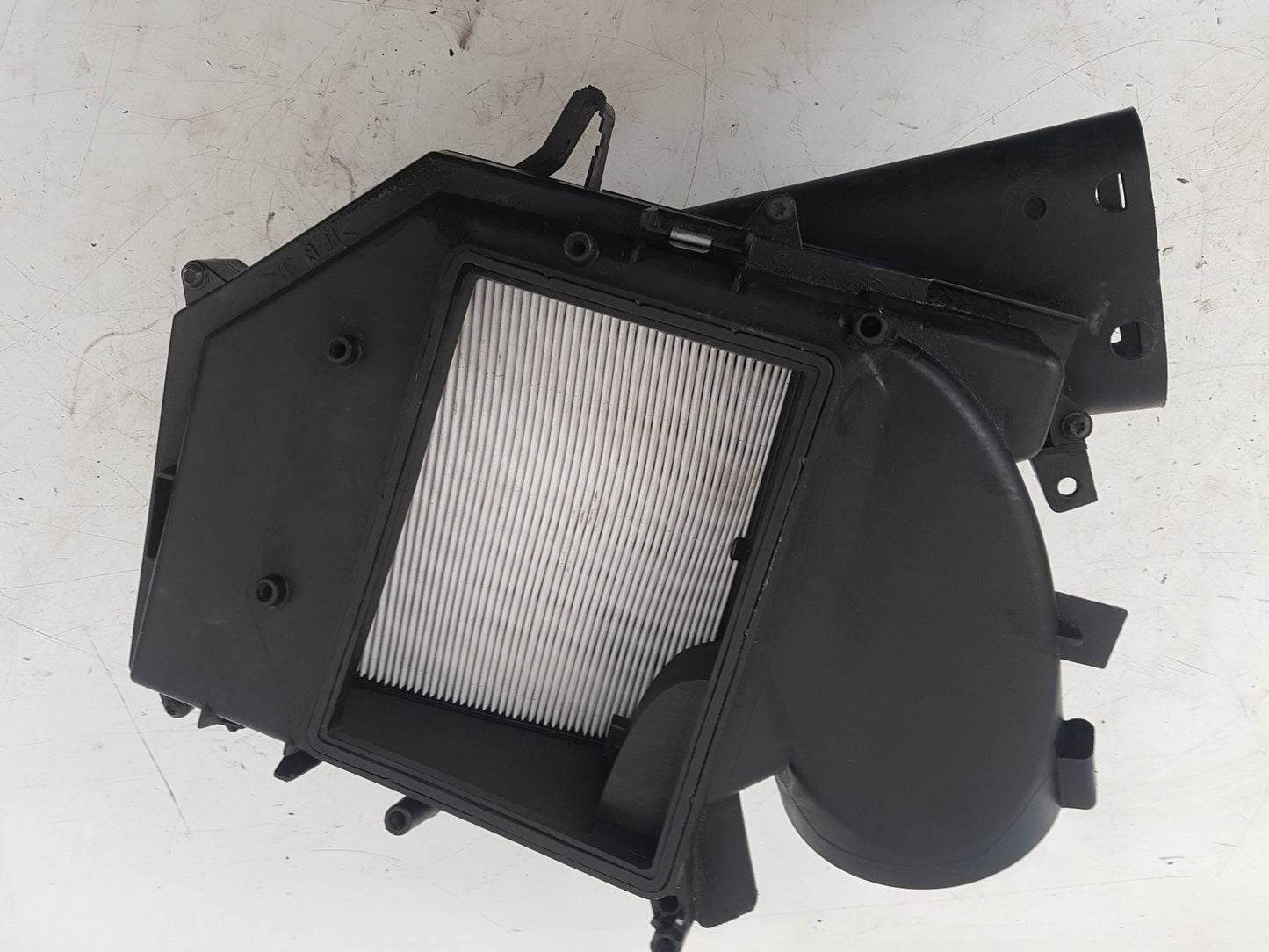 2000 - 2007 Volvo XC70  Estate Air Filter Box 30636830