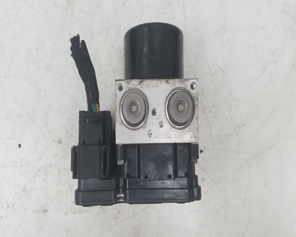 2006 - 2011 Volvo S80  Saloon ABS Pump 30681619