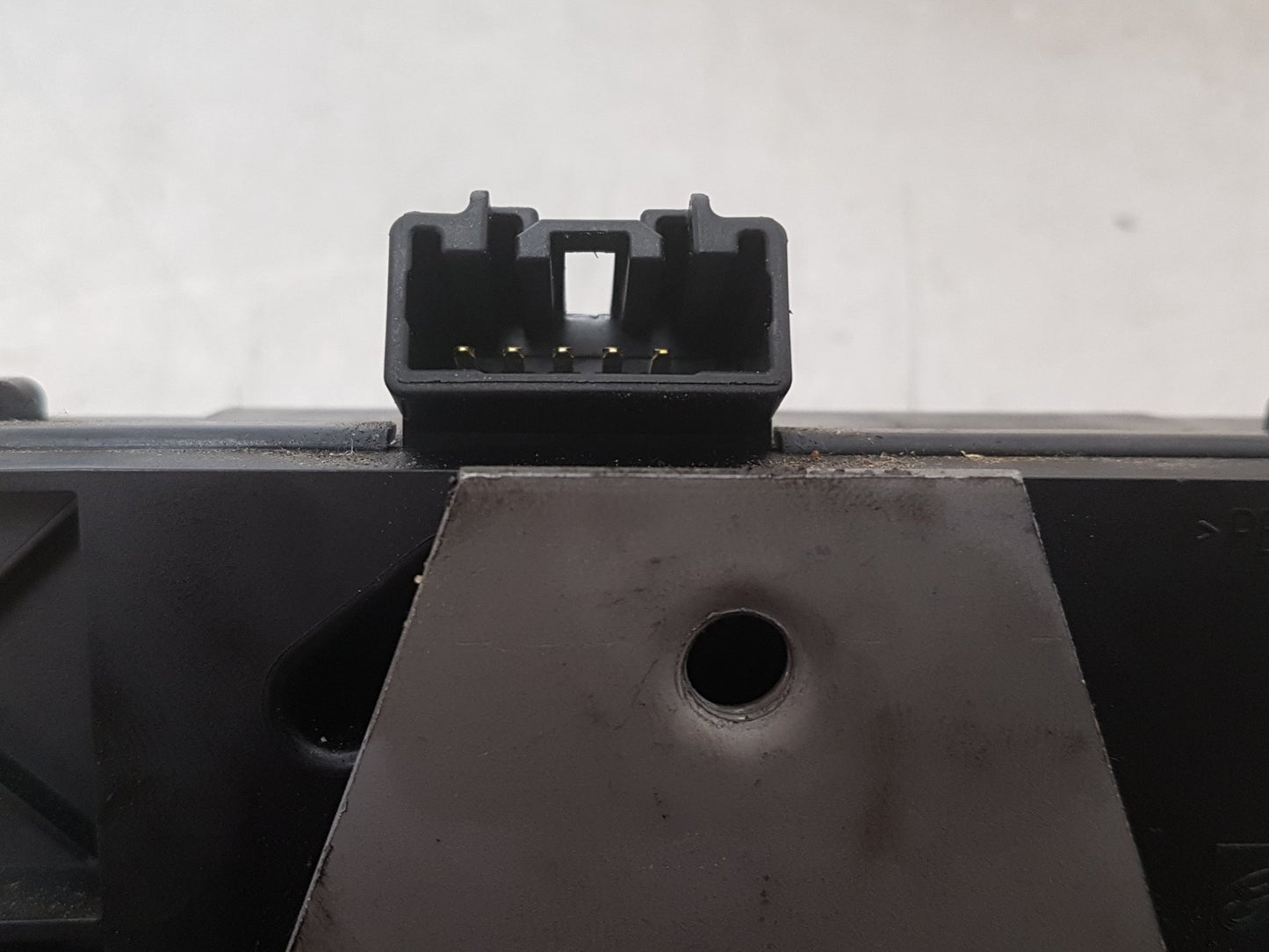 2010 - 2016 Volvo V60   Bootlid Lock Actuator 31335045