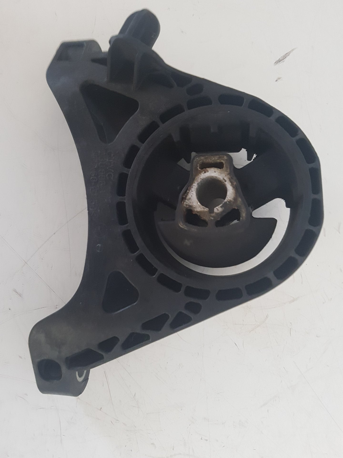 2010 - 2012 Saab 95  Saloon ENGINE MOUNT (FRONT) 13227769