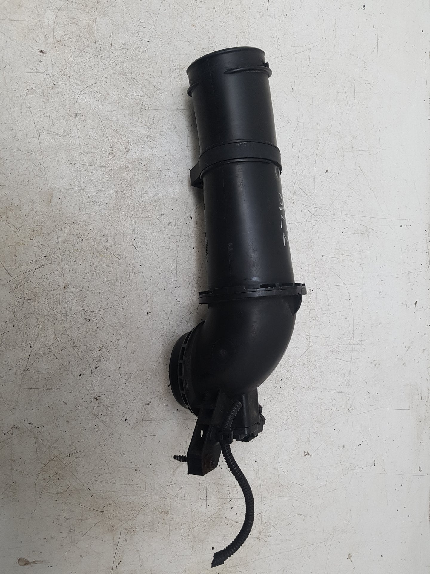 2004 - 2010 Volvo V50  Estate Air Flow Meter 7689484400