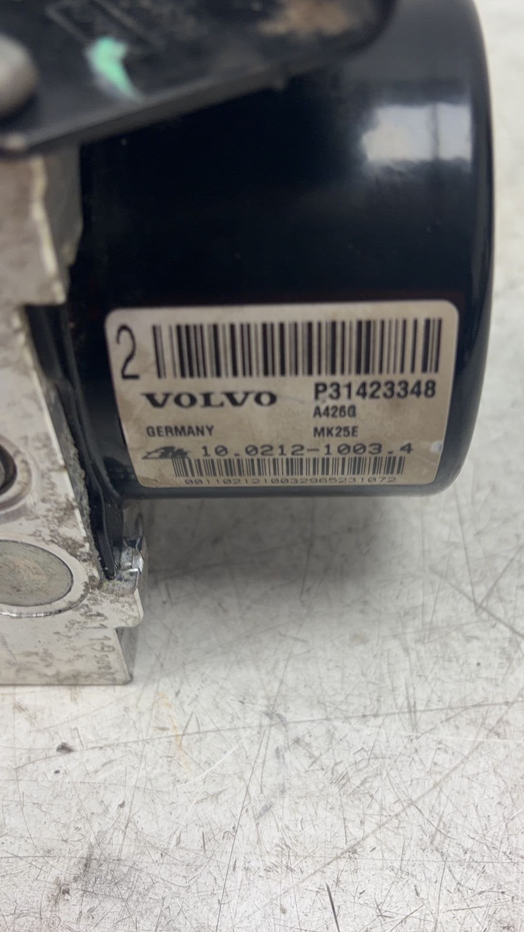 2009 - 2017 Volvo XC60 I 156 Estate ABS Control Module 31423348